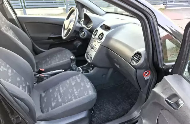 OPEL Corsa 1.4 XER (100 KM)