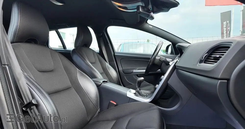 VOLVO V60 D3