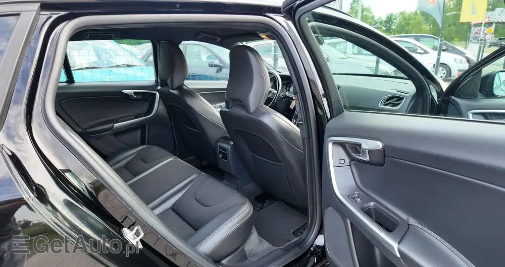 VOLVO V60 D3