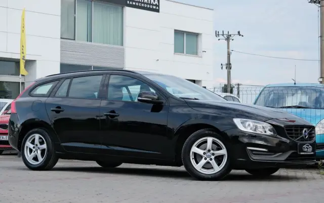 VOLVO V60 D3
