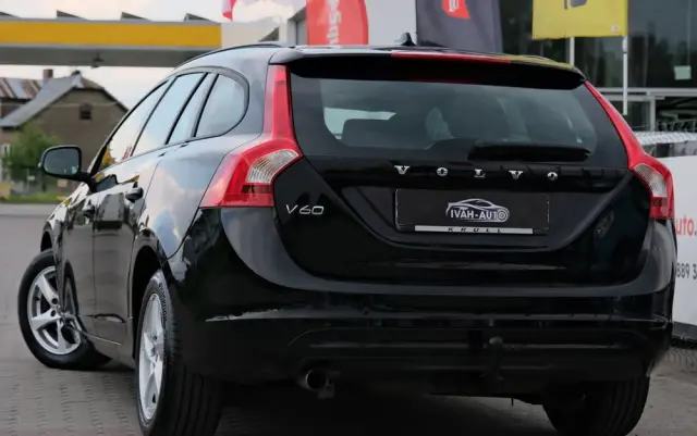 VOLVO V60 D3