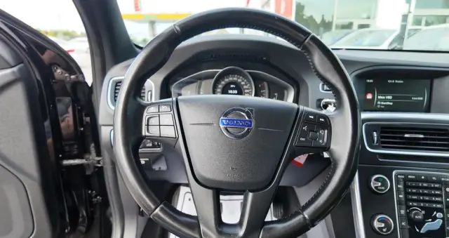 VOLVO V60 D3