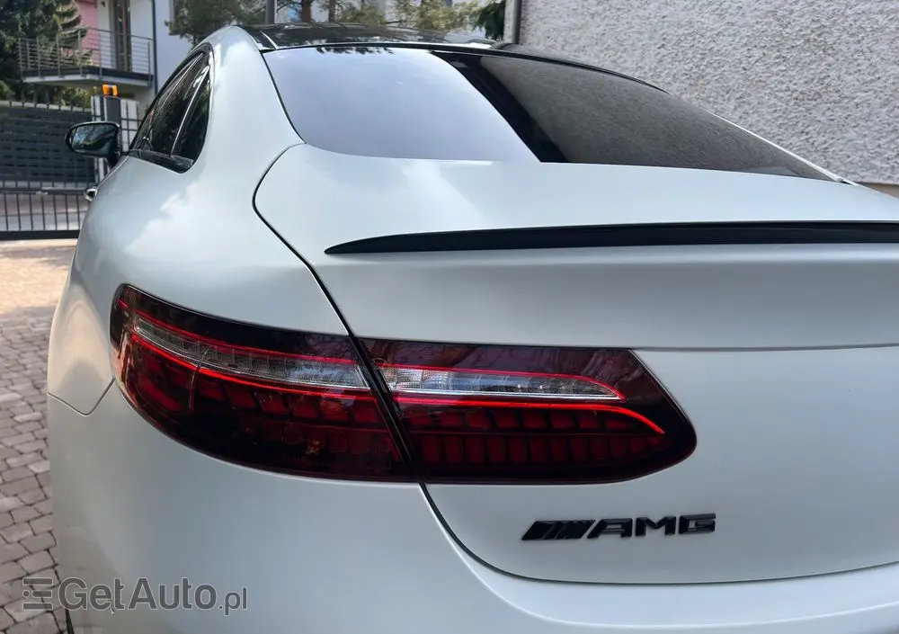 MERCEDES-BENZ Klasa E AMG 53 4-Matic+