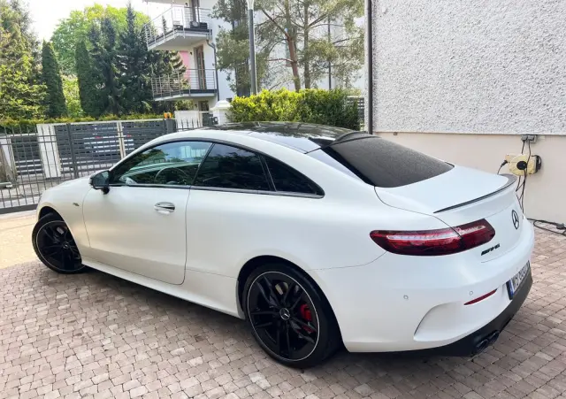 MERCEDES-BENZ Klasa E AMG 53 4-Matic+