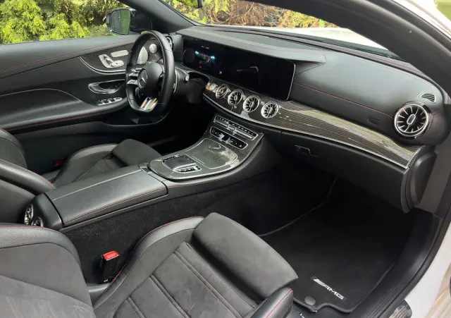 MERCEDES-BENZ Klasa E AMG 53 4-Matic+
