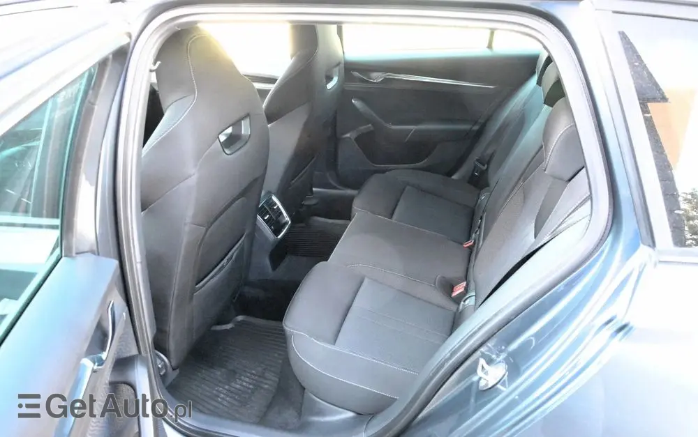 SKODA Octavia 2.0 TDI Style DSG