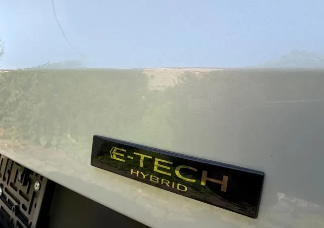 RENAULT Arkana E-TECH 145 INTENS