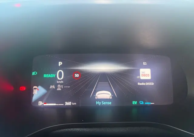 RENAULT Arkana E-TECH 145 INTENS