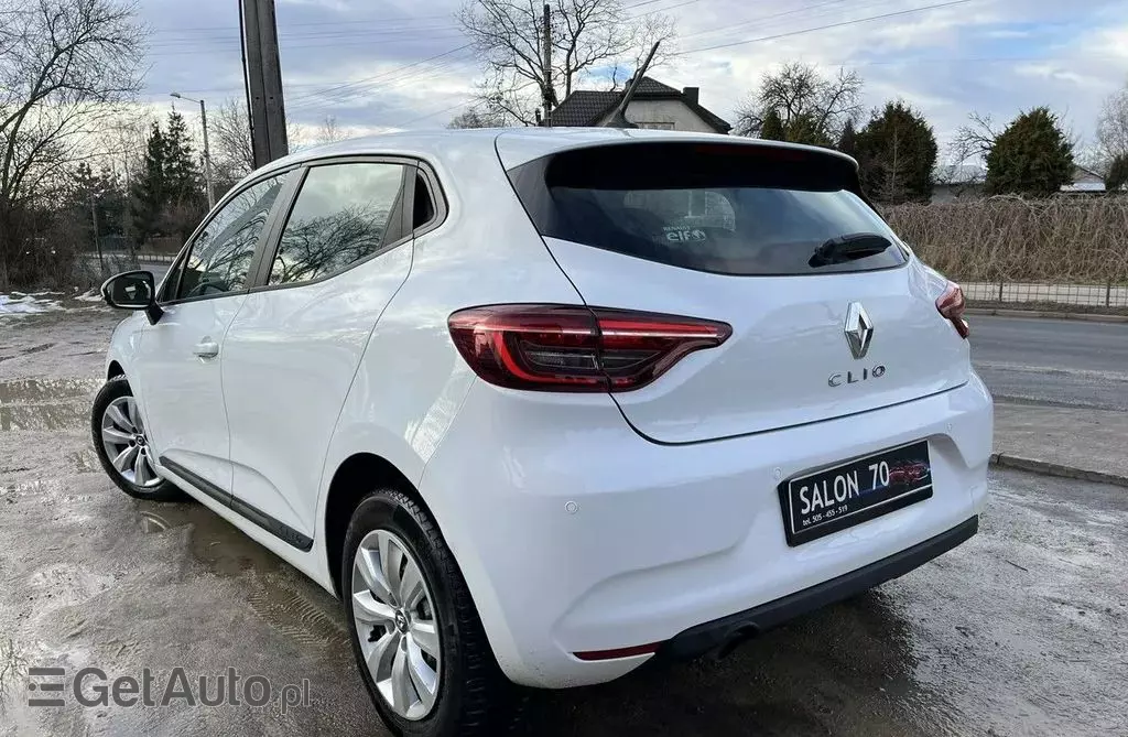 RENAULT Clio 