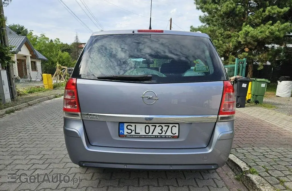 OPEL Zafira 