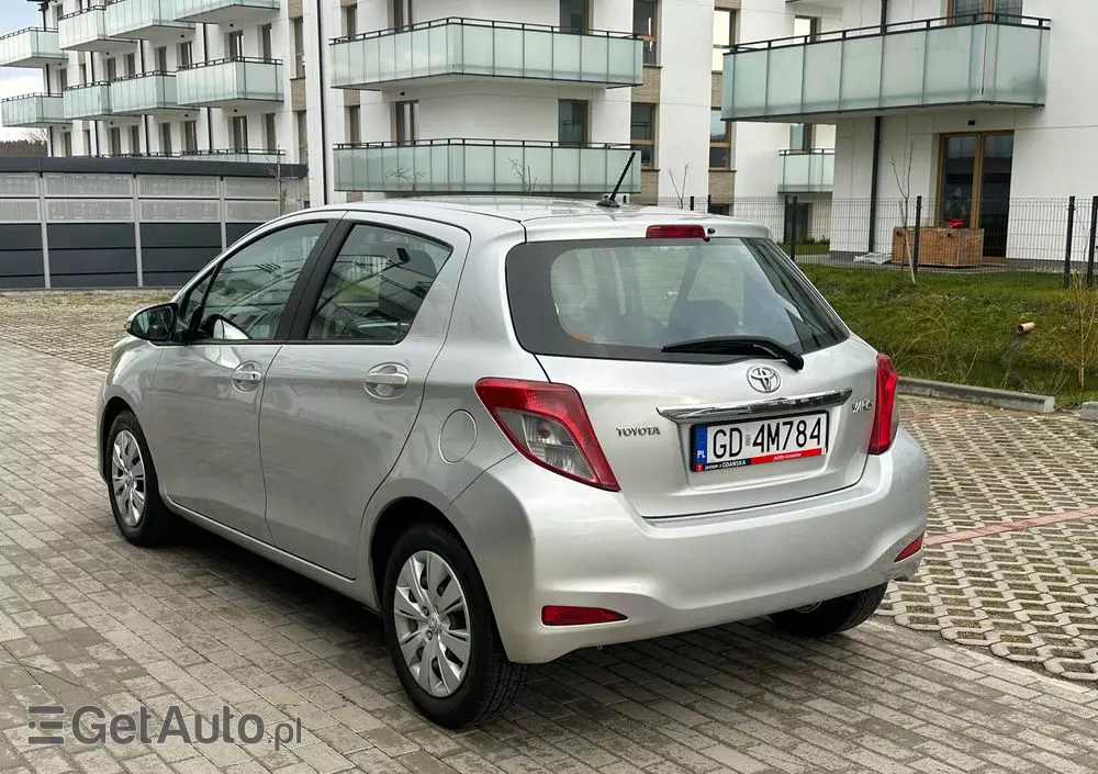 TOYOTA Yaris 1.0 Active