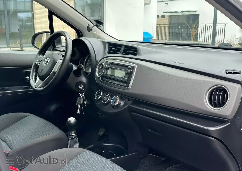 TOYOTA Yaris 1.0 Active