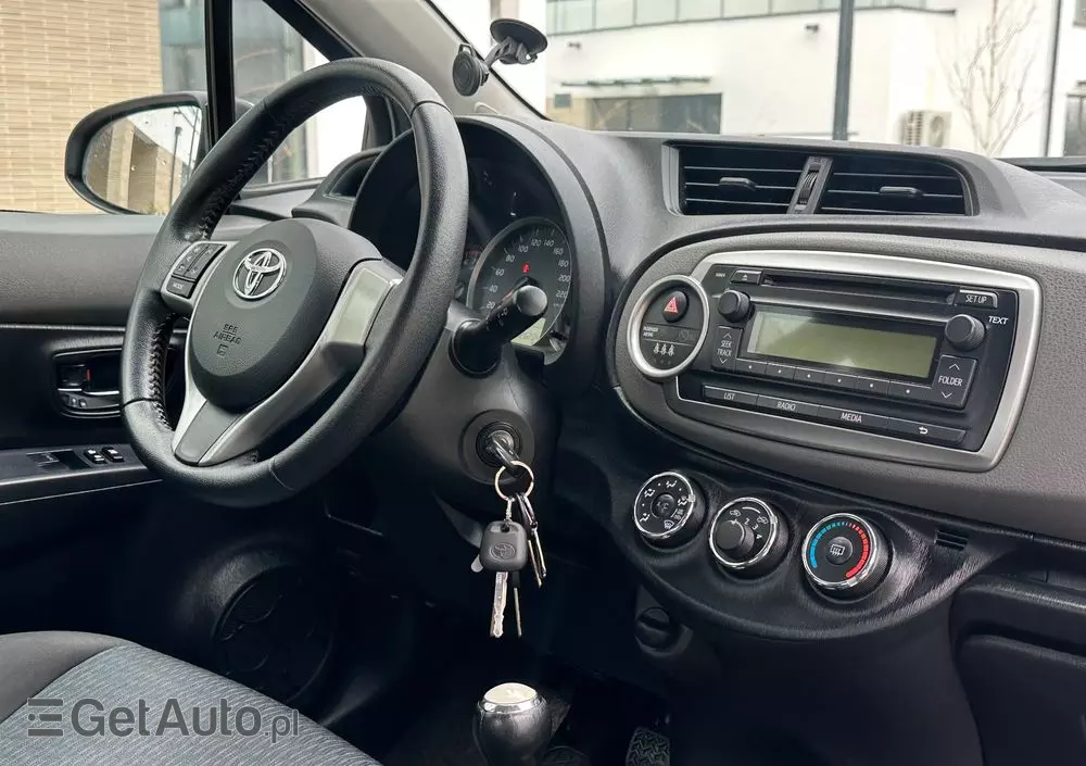 TOYOTA Yaris 1.0 Active