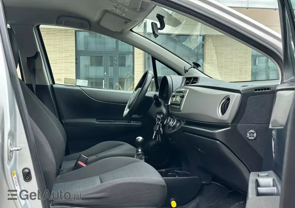 TOYOTA Yaris 1.0 Active