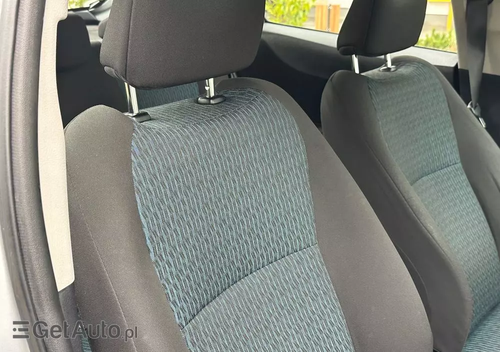 TOYOTA Yaris 1.0 Active