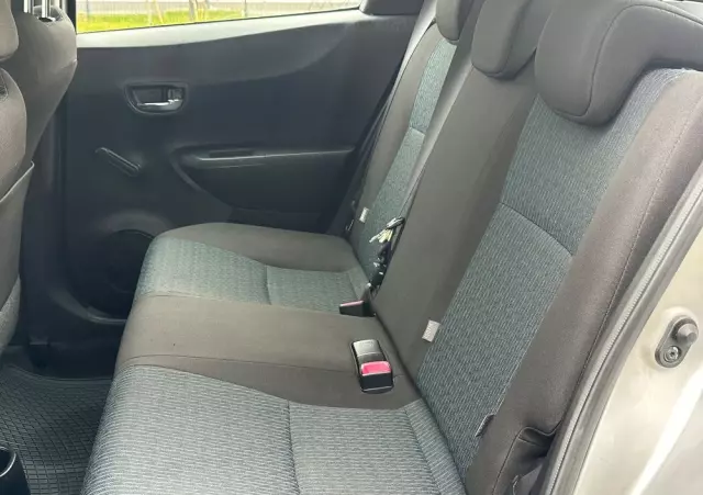 TOYOTA Yaris 1.0 Active