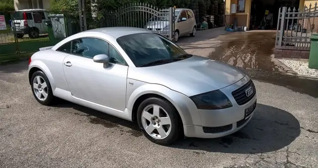 AUDI TT Coupé 1.8T