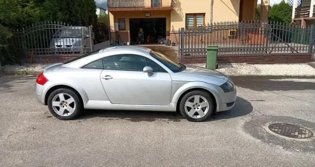 AUDI TT Coupé 1.8T