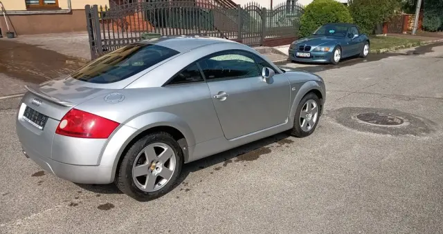 AUDI TT Coupé 1.8T