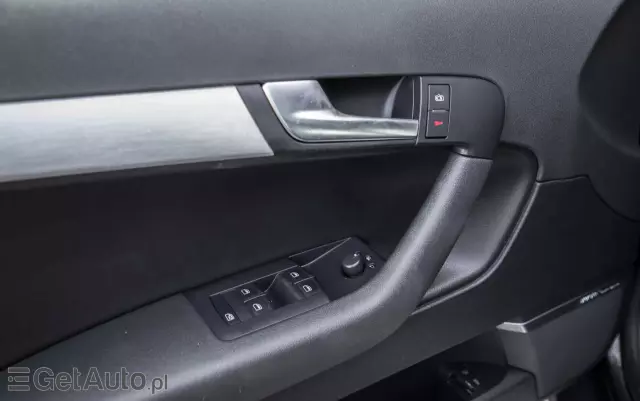 AUDI A3 3.2 Sportback quattro S tronic S line Sportpaket plus