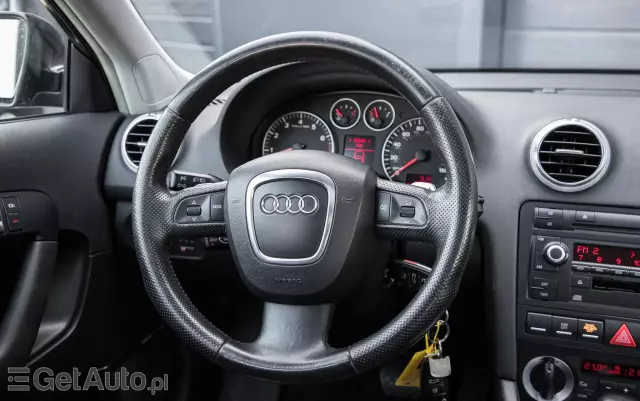 AUDI A3 3.2 Sportback quattro S tronic S line Sportpaket plus