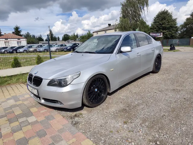 BMW Seria 5 525i