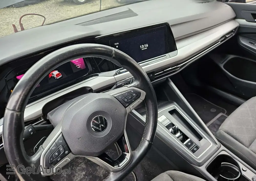 VOLKSWAGEN Golf 1.0 eTSI OPF DSG Life