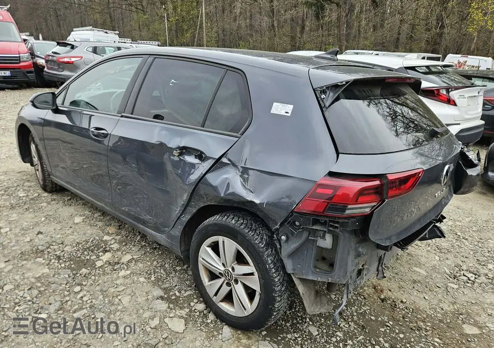 VOLKSWAGEN Golf 1.0 eTSI OPF DSG Life