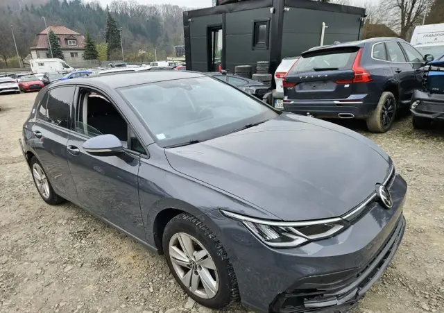 VOLKSWAGEN Golf 1.0 eTSI OPF DSG Life