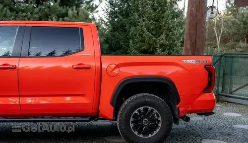TOYOTA Tundra 