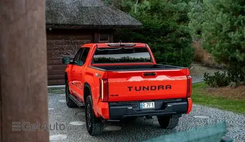 TOYOTA Tundra 