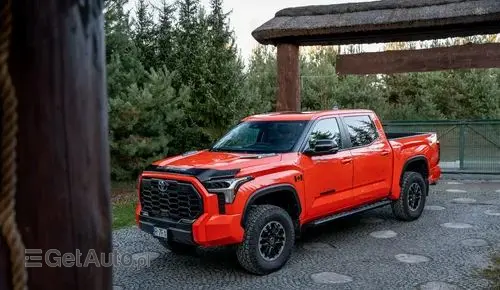 TOYOTA Tundra 