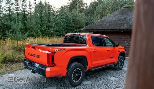 TOYOTA Tundra 