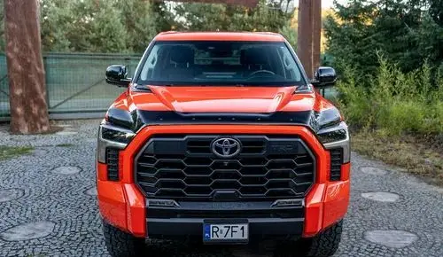 TOYOTA Tundra 