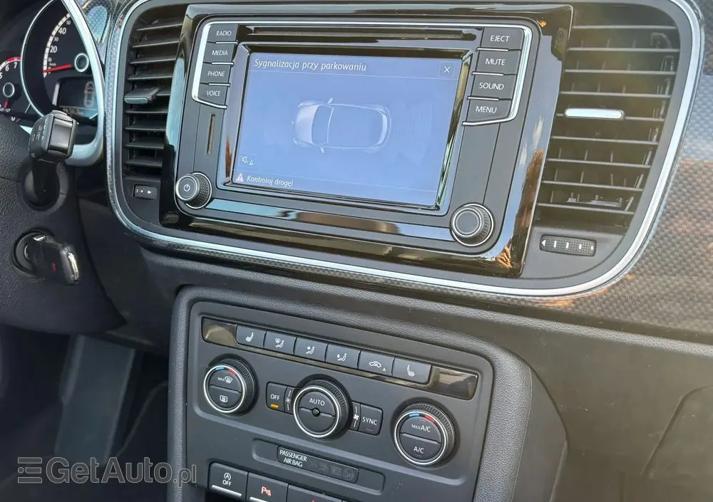 VOLKSWAGEN Beetle The Cabriolet 1.4 TSI (BlueMotion Tech) Design