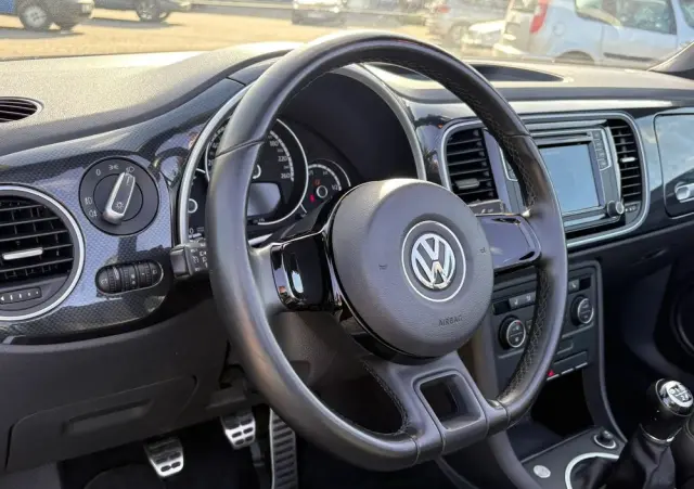 VOLKSWAGEN Beetle The Cabriolet 1.4 TSI (BlueMotion Tech) Design
