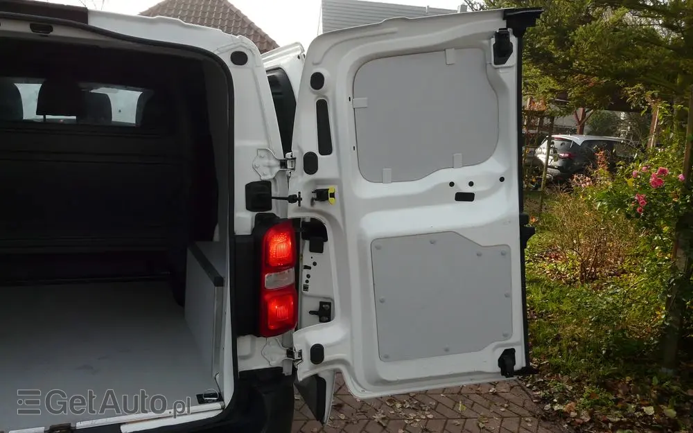 OPEL Vivaro BRYGADÓWKA 