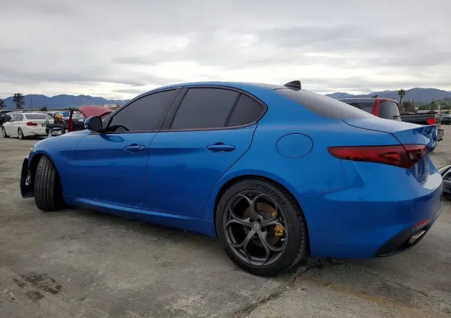 ALFA ROMEO Giulia 2.0 Turbo 16V AT8 Veloce Ti
