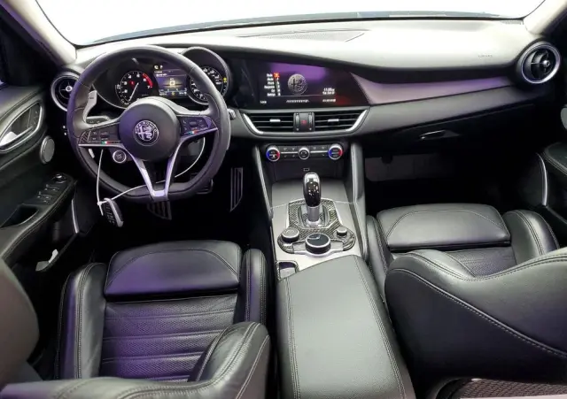 ALFA ROMEO Giulia 2.0 Turbo 16V AT8 Veloce Ti