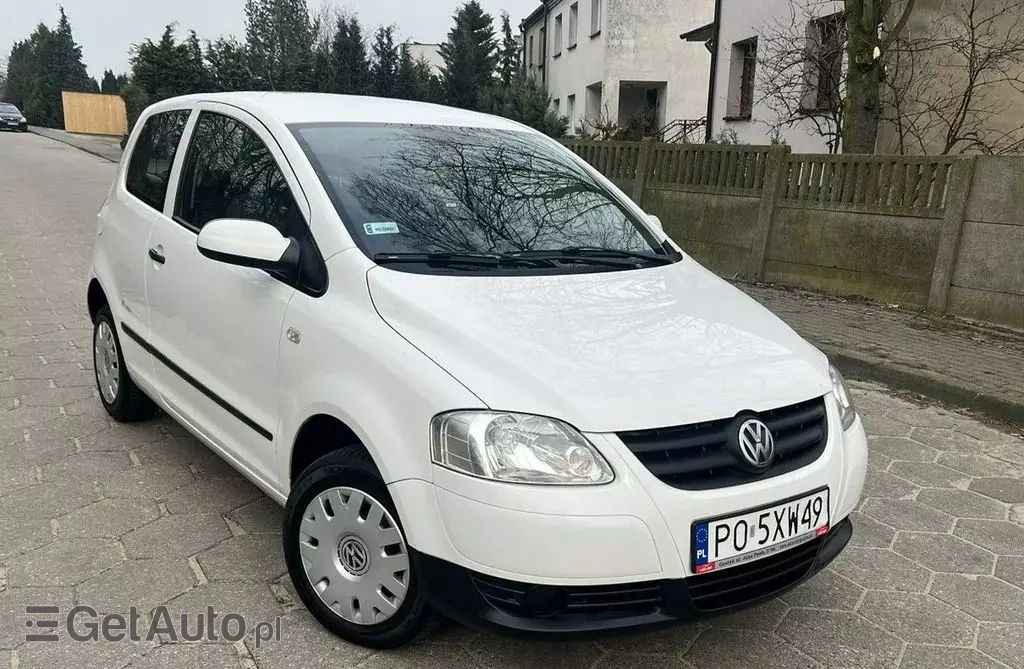 VOLKSWAGEN Fox 