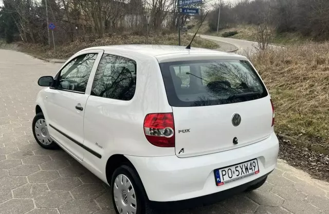 VOLKSWAGEN Fox 