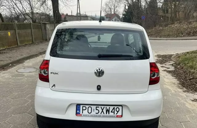 VOLKSWAGEN Fox 