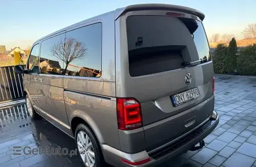 VOLKSWAGEN Multivan 