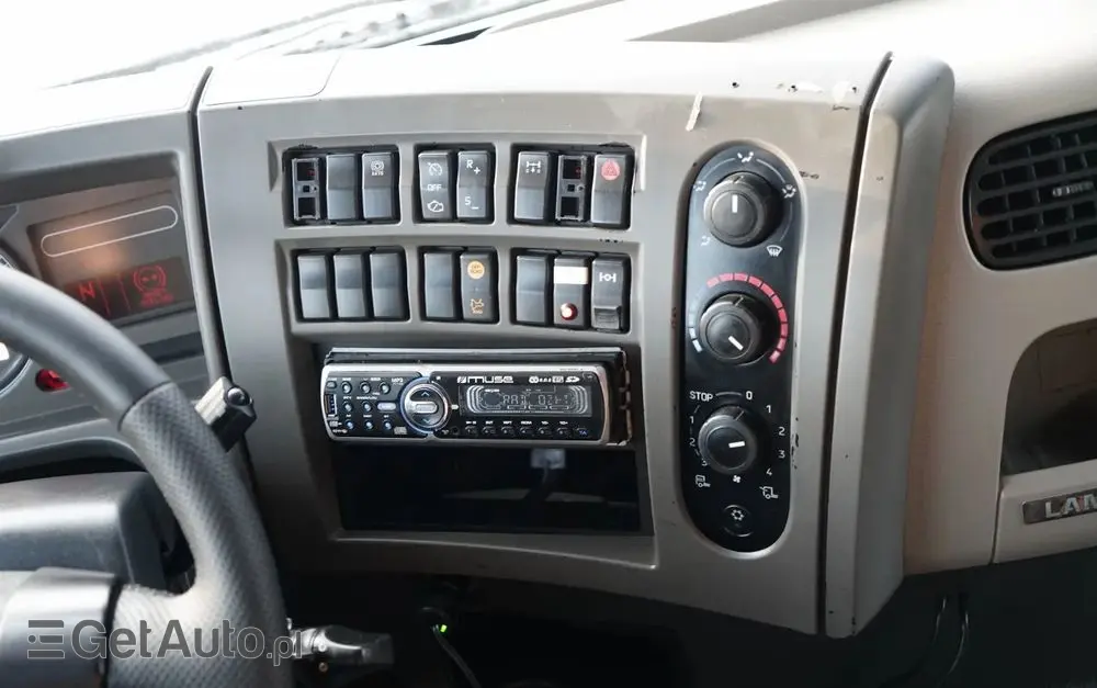 RENAULT PREMIUM LANDER 460 DXI / 4x2 / HDS FASSI F275A 2.6 / WYSIEG 17 m  / STEROWANIE RADIOWE 