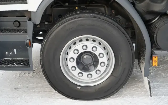 RENAULT PREMIUM LANDER 460 DXI / 4x2 / HDS FASSI F275A 2.6 / WYSIEG 17 m  / STEROWANIE RADIOWE 