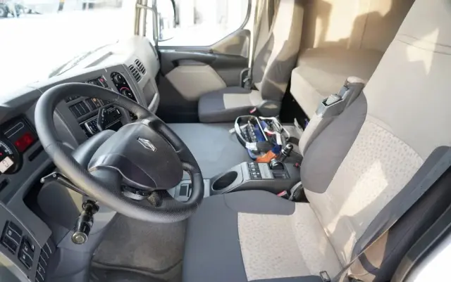 RENAULT PREMIUM LANDER 460 DXI / 4x2 / HDS FASSI F275A 2.6 / WYSIEG 17 m  / STEROWANIE RADIOWE 