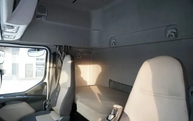 RENAULT PREMIUM LANDER 460 DXI / 4x2 / HDS FASSI F275A 2.6 / WYSIEG 17 m  / STEROWANIE RADIOWE 