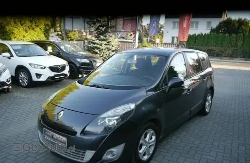 RENAULT Grand Scenic 