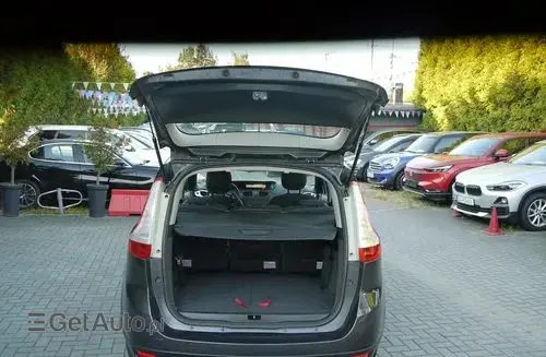 RENAULT Grand Scenic 