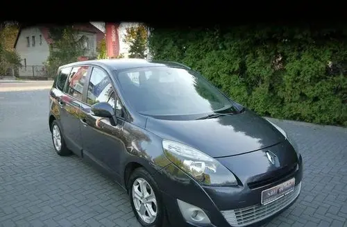 RENAULT Grand Scenic 